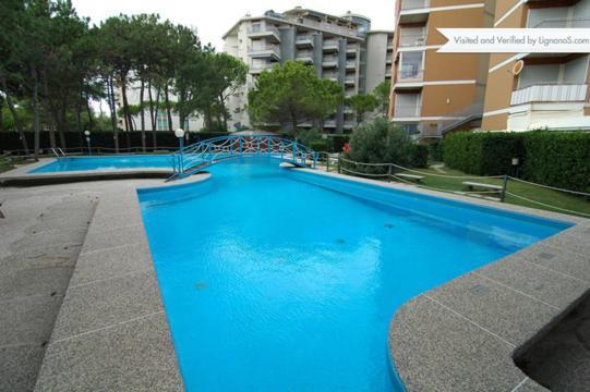 Residence Cristallo - Sabbiadoro Lignano Sabbiadoro Exterior foto